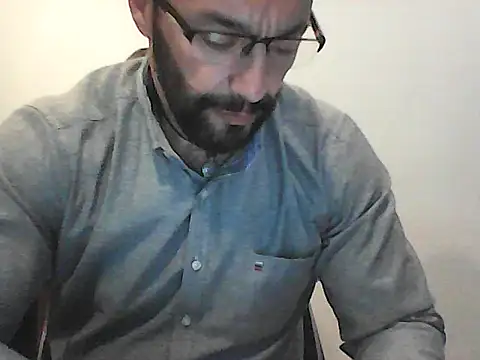Kalel17073 online show from June 2026 07:15:01 PM