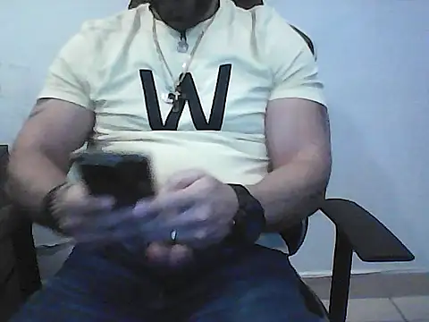 Snapshot of Kalel17073 chatting on May 2026 05:23:02 PM Kalel17073 online show from May 2026 05:23:02 PM