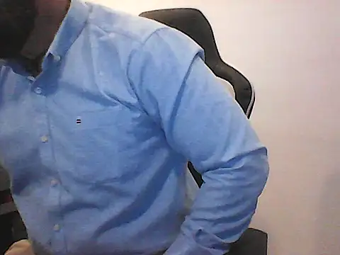 Kalel17073 online show from June 2026 06:19:02 PM