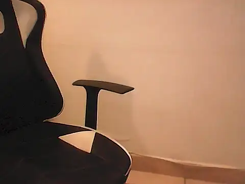 Kalel17073 online show from July 2026 07:39:01 PM