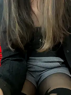 SHARONRodrig online show from December 2025 09:15:01 PM