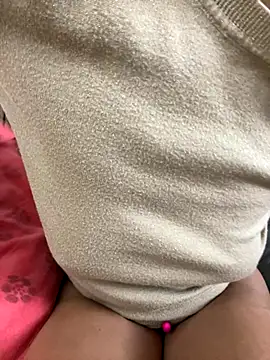 SHARONRodrig online show from October 2025 03:41:01 PM