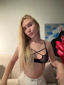 MariaTull online show from September 2025 10:42:01 PM