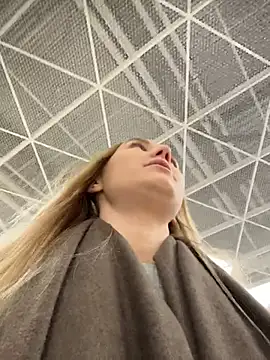 MariaTull online show from December 2025 12:51:02 PM