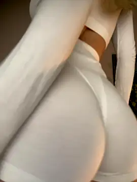 MariaTull online show from October 2025 07:15:02 PM