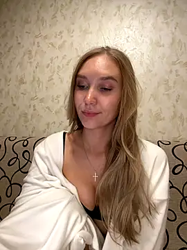 MariaTull online show from October 2025 08:20:01 PM
