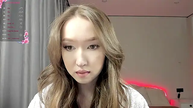 luna 022 online show from March 2025 03:39:01 PM