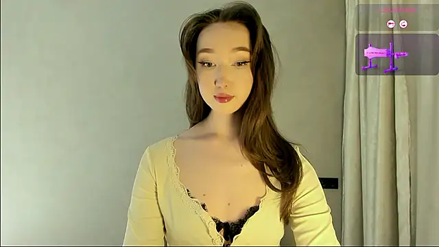  luna 022 online show from February 2026 03:07:01 PM