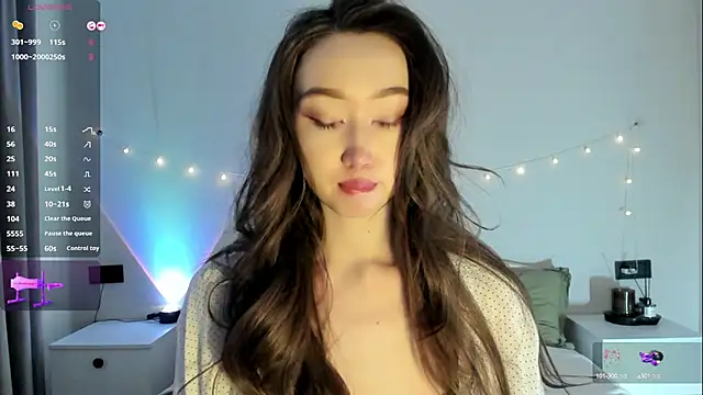  luna 022 online show from October 2025 04:36:01 AM