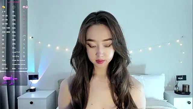  luna 022 online show from September 2025 04:18:02 AM