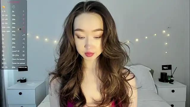  luna 022 online show from October 2025 04:25:02 AM