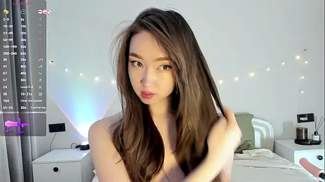  luna 022 online show from September 2025 04:24:01 AM