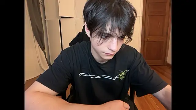 SasukeUhchiaa online show from December 2025 06:02:01 AM