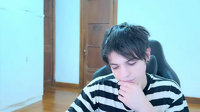 SasukeUhchiaa online show from September 2025 04:18:01 PM