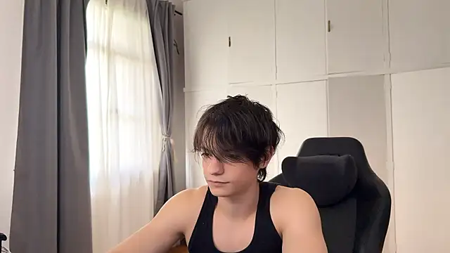 SasukeUhchiaa online show from March 2026 06:09:02 PM