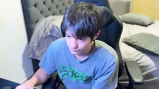 SasukeUhchiaa online show from February 2025 02:03:02 AM