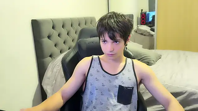 SasukeUhchiaa online show from February 2025 12:48:02 AM