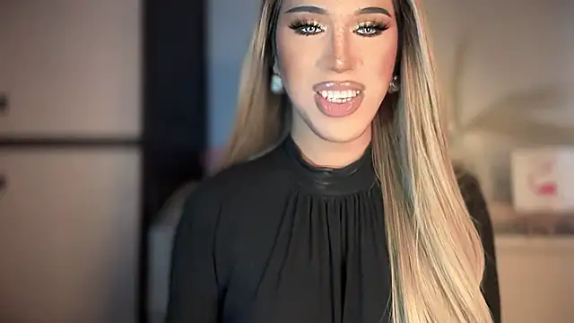 Ts glamxxxx online show from December 2025 07:58:02 AM