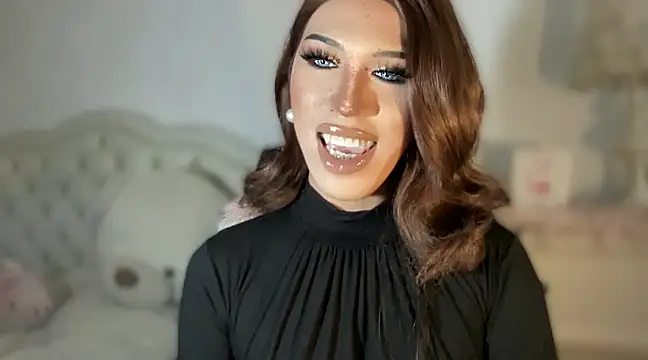Ts glamxxxx online show from March 2025 05:39:01 AM