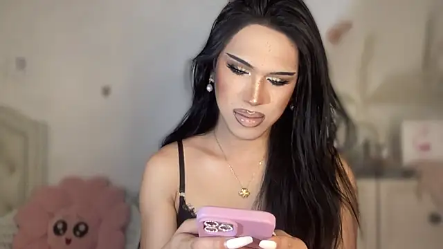 Ts glamxxxx online show from November 2025 01:32:02 AM