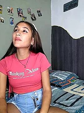 Little Naughty Nicole online show from April 2026 06:27:01 AM