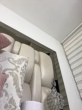 ALISSON FOXXX1 online show from February 2026 11:00:02 PM