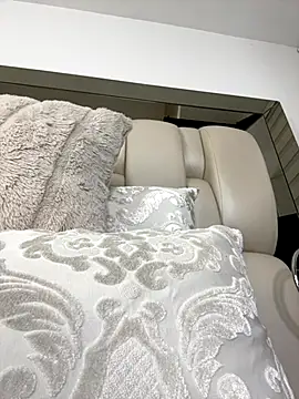 ALISSON FOXXX1 online show from November 2025 11:59:01 PM