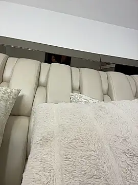 ALISSON FOXXX1 online show from April 2026 09:52:01 PM