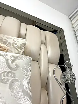 ALISSON FOXXX1 online show from October 2025 09:49:01 PM