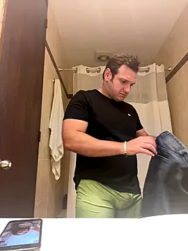 Snapshot of JonJ0 chatting on October 2025 10:24:01 PM JonJ0 online show from October 2025 10:24:01 PM