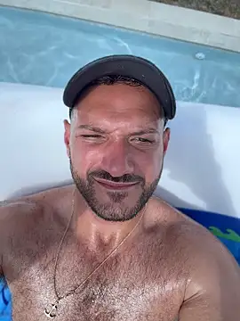 JonJ0 online show from April 2026 07:11:02 PM