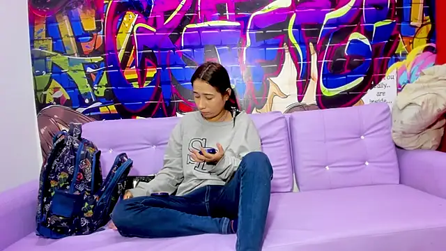 miacam-hot online show from November 2025 12:15:02 PM