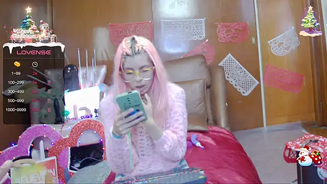 Snapshot of Skinygirl chatting on February 2025 12:10:01 AM Skinygirl online show from February 2025 12:10:01 AM