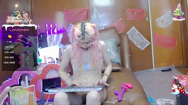 Snapshot of Skinygirl chatting on February 2025 05:16:01 AM Skinygirl online show from February 2025 05:16:01 AM