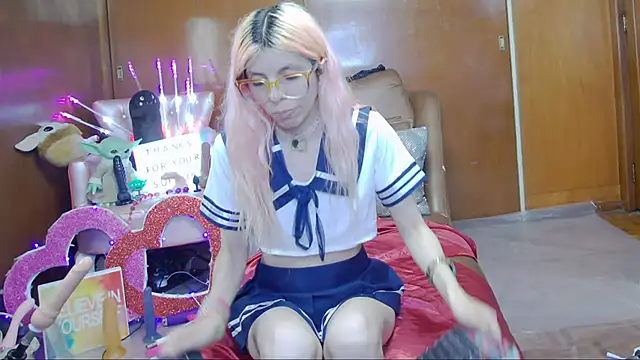 Snapshot of Skinygirl chatting on March 2025 03:54:02 AM Skinygirl online show from March 2025 03:54:02 AM