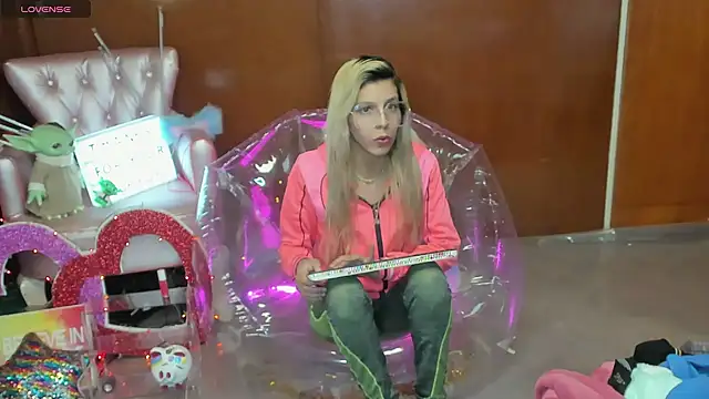 Skinygirl online show from March 2026 12:29:02 AM