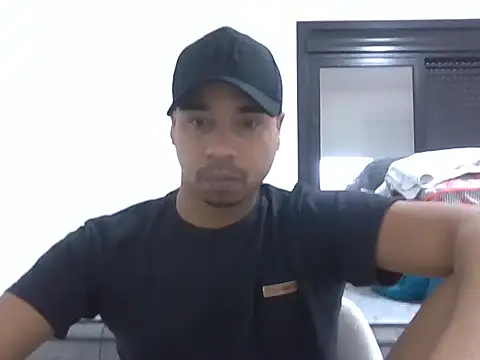 Juninho10c online show from November 2025 02:55:01 PM