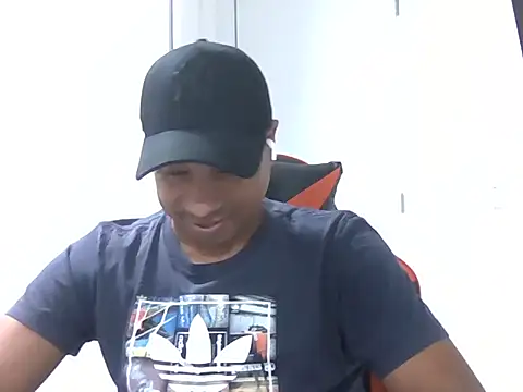 Juninho10c online show from November 2025 02:10:01 AM