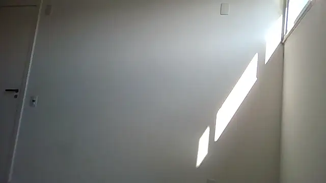 Juninho10c online show from December 2025 07:37:02 PM