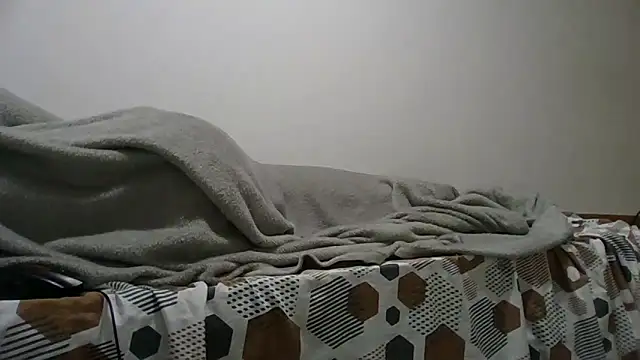 Juninho10c online show from December 2025 04:06:02 AM