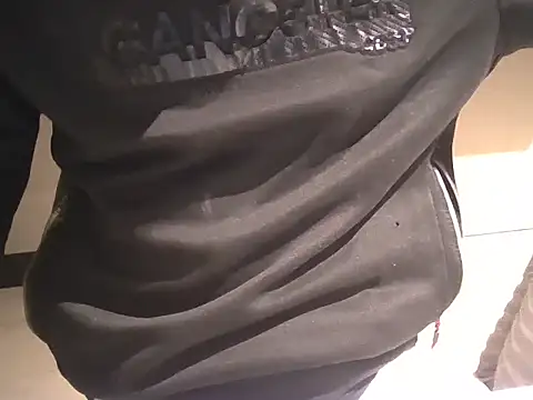 Juninho10c online show from November 2025 11:59:01 PM