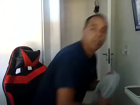 Juninho10c online show from November 2025 12:52:02 PM