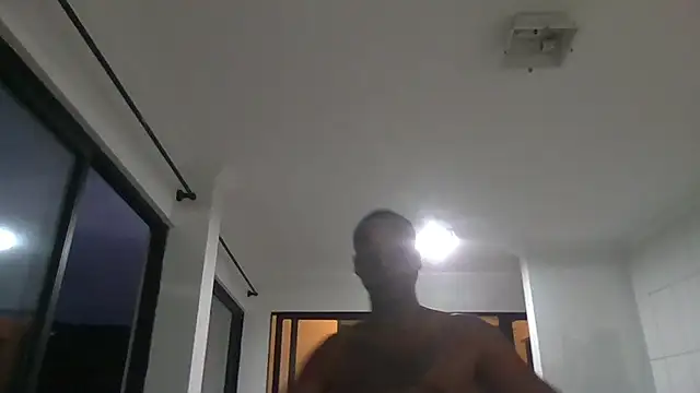 Juninho10c online show from December 2025 10:20:02 PM