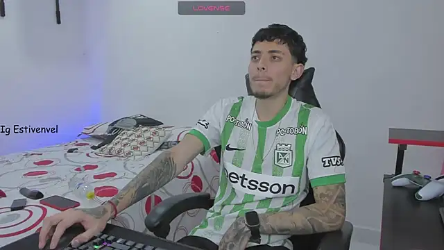 steve latin online show from February 2026 02:00:02 AM