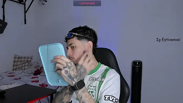 steve latin online show from October 2025 02:51:02 PM