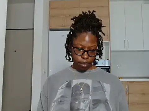 MadamIndigo online show from January 2026 11:25:02 AM