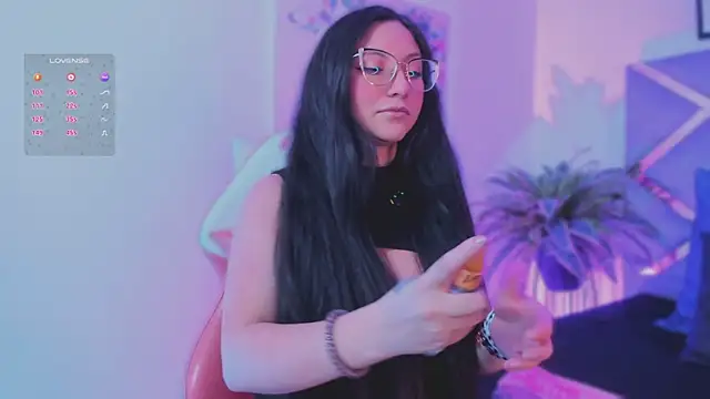 Snapshot of lucy_neil chatting on January 2026 04:16:01 AM lucy neil online show from January 2026 04:16:01 AM