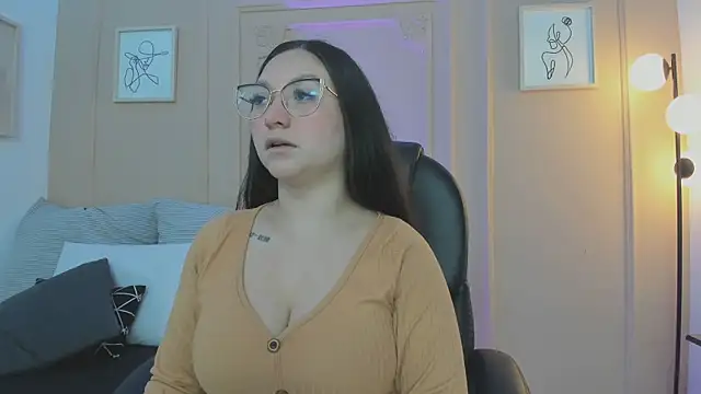 lucy neil online show from April 2026 02:30:02 AM