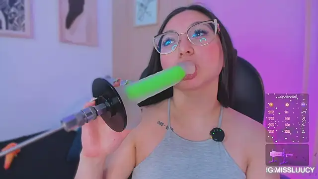 lucy neil online show from April 2026 07:45:01 AM