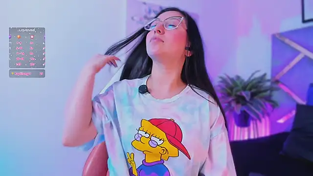 Snapshot of lucy_neil chatting on December 2025 11:38:02 PM lucy neil online show from December 2025 11:38:02 PM